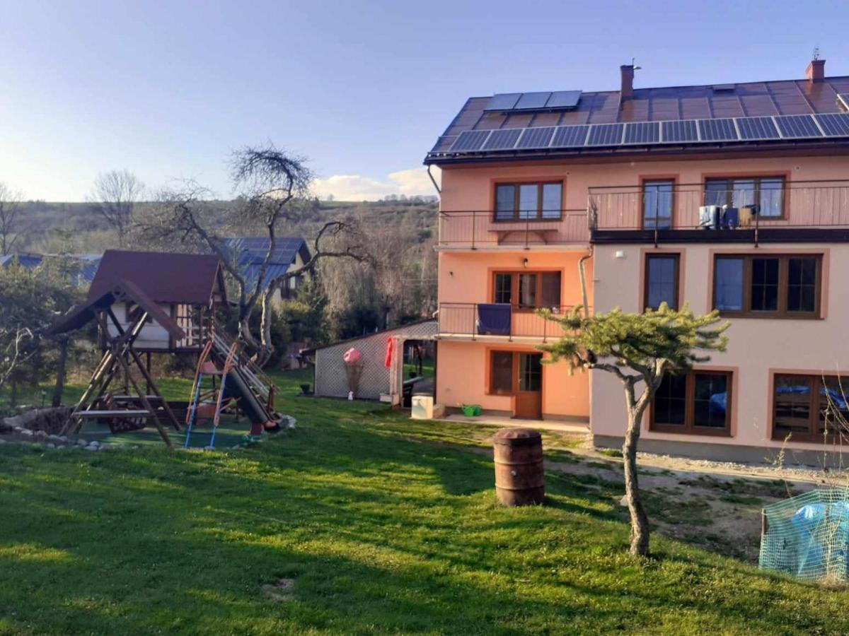 Pokoje Na Brzegu Lapsze Wyzne Exterior foto