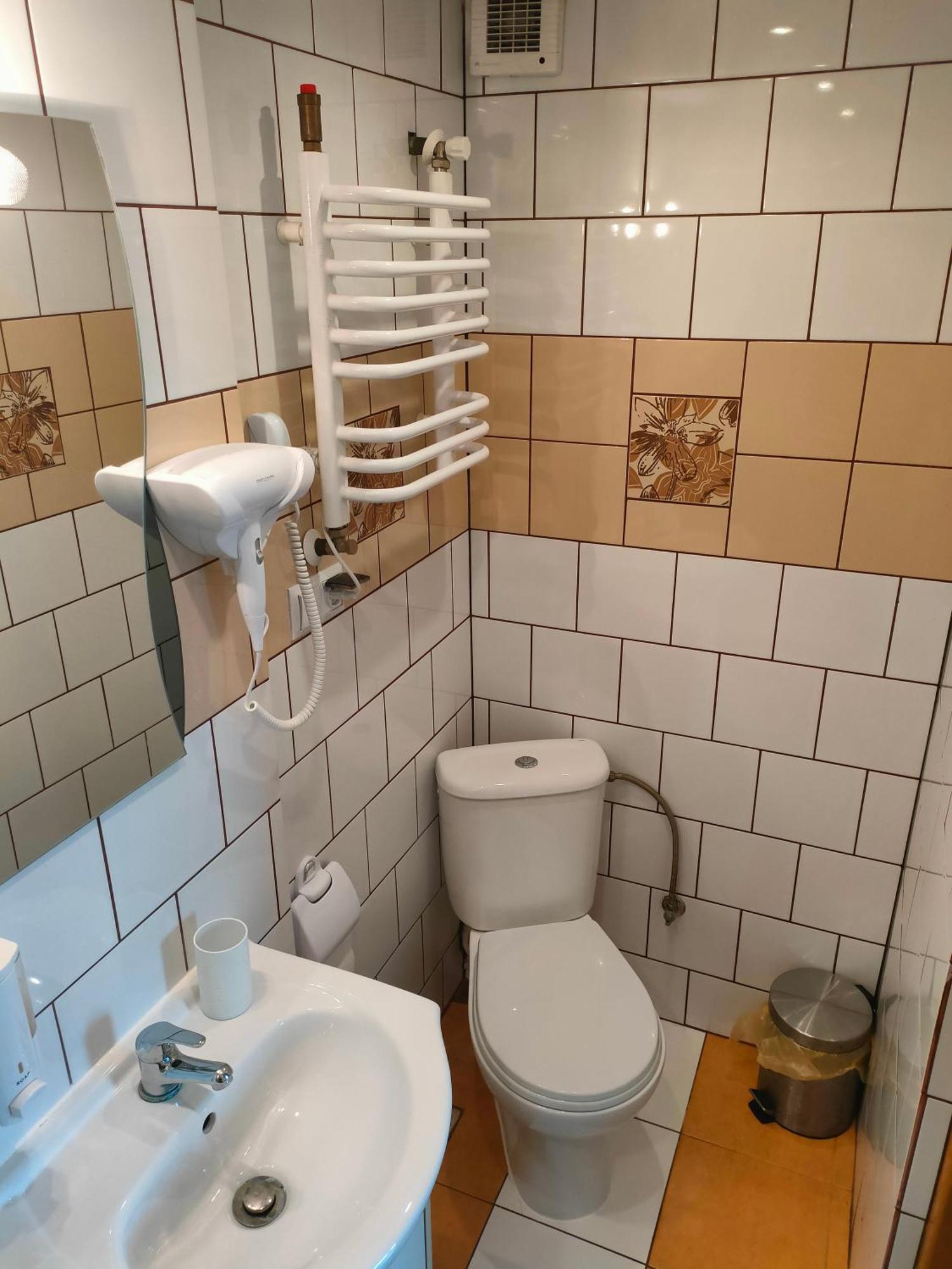Pokoje Na Brzegu Lapsze Wyzne Exterior foto